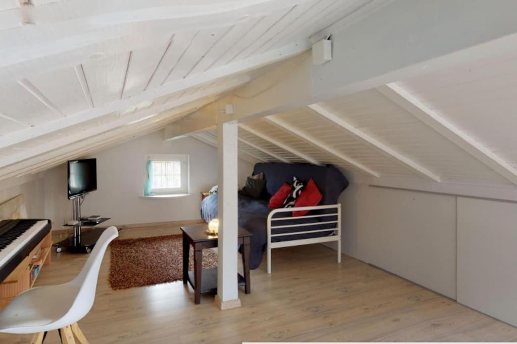 Cheerful Villa With Fireplace, Bath-Tub And Garden Noville المظهر الخارجي الصورة